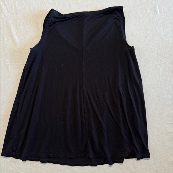 Lane Bryant Black V-Neck Sleeveless Top Size 14/16 - Picture 6 of 7